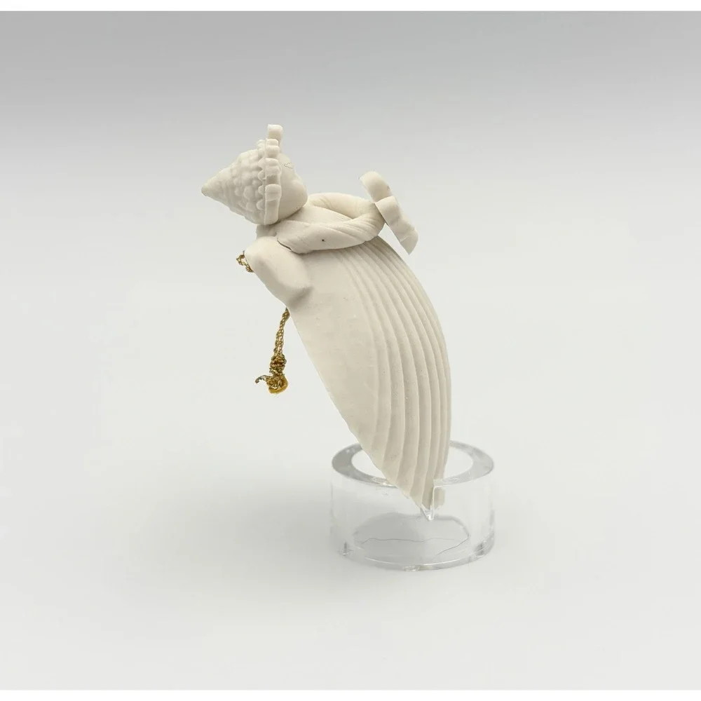 Margaret Furlong Bisque Porcelain Miniature Angel Shamrock Ornament 1998 USA VTG